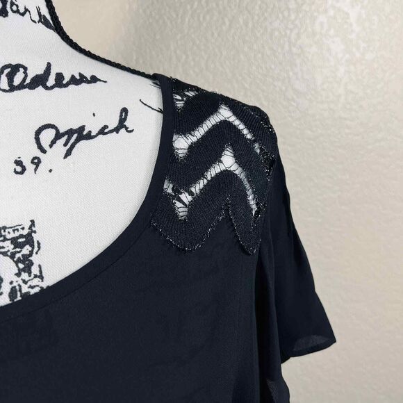 Bebe black blouse short sleeve embroidered lace around neckline boho size S - Picture 8 of 15